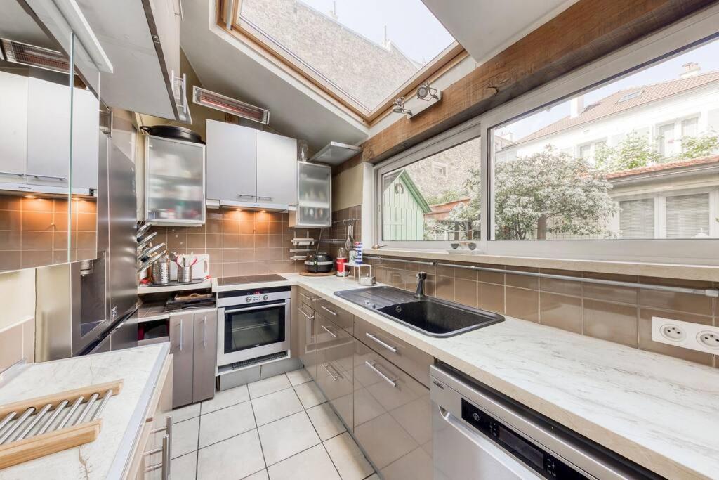 Appartement De Caractere Avec Jardinet Privatif A 1 Min Metro 1, Paris, Disneyland Vincennes Eksteriør bilde